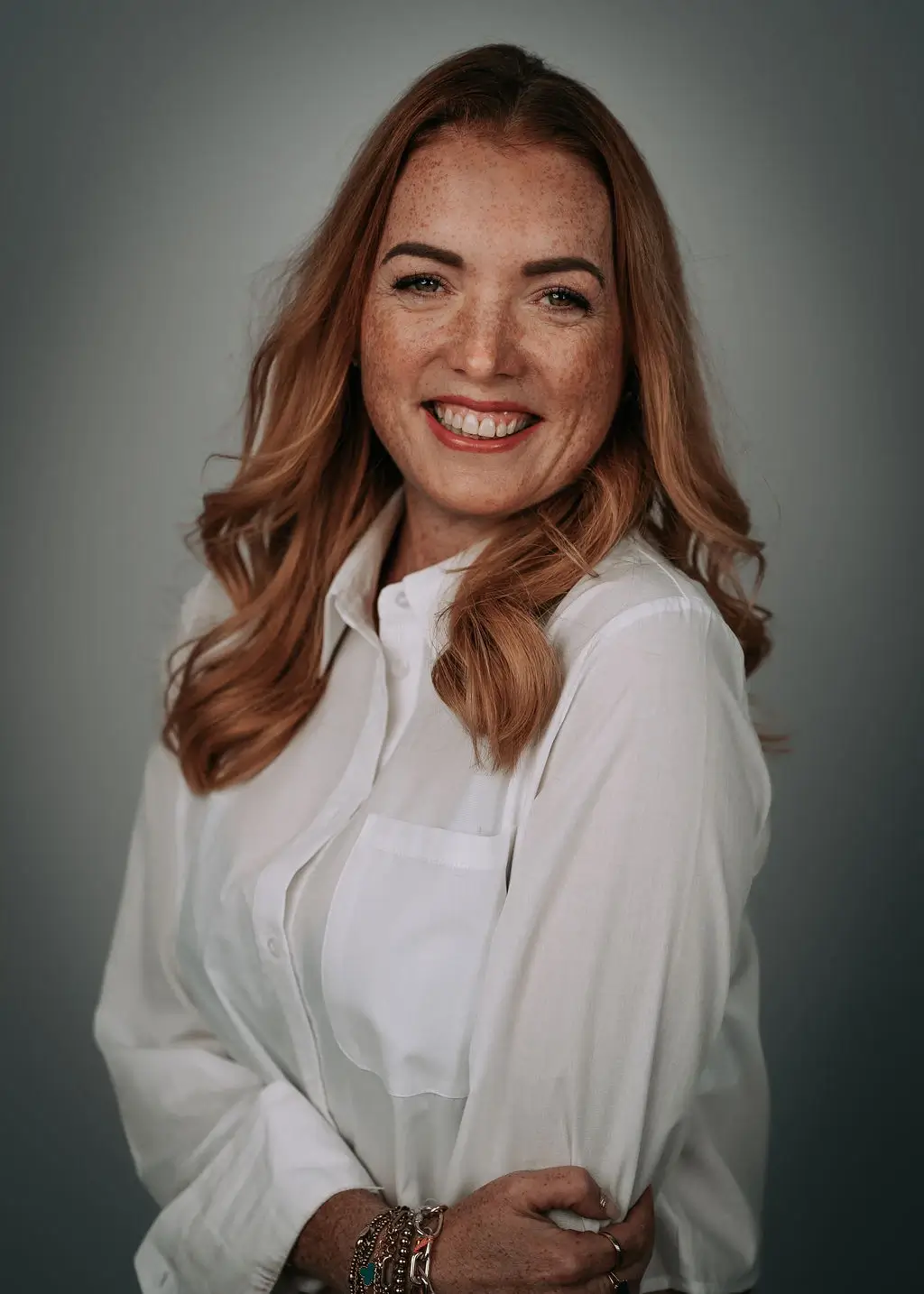 Angelique Sloesarwij, eigenaar van Elan Interim Advies, Header